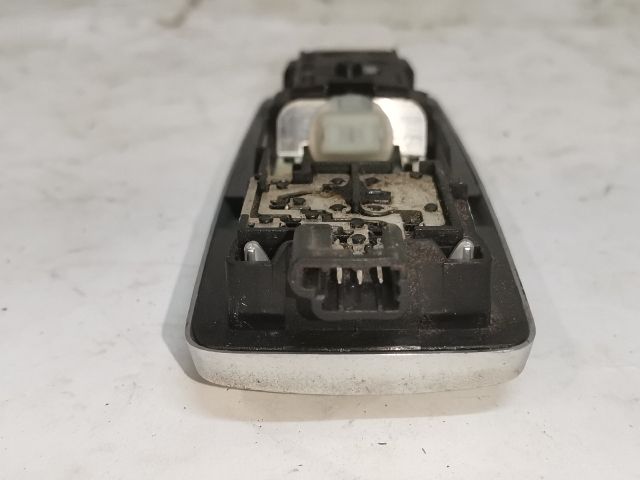 bontott RENAULT LAGUNA III Beltér Világítás Hátsó