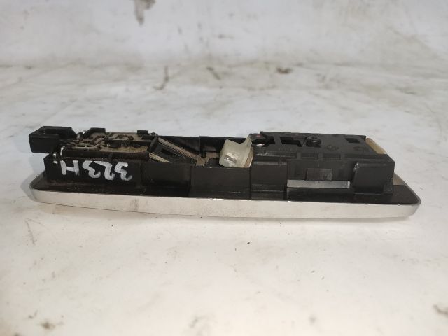 bontott RENAULT LAGUNA III Beltér Világítás Hátsó