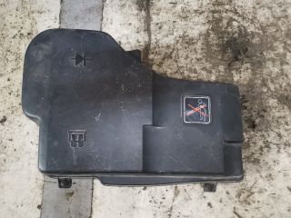 bontott RENAULT LAGUNA III Biztosítéktábla Fedél