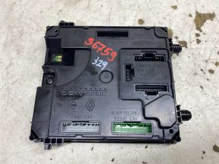 bontott RENAULT LAGUNA III Biztosítéktábla Utastér