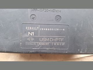 bontott RENAULT LAGUNA III Biztosítéktábla Utastér