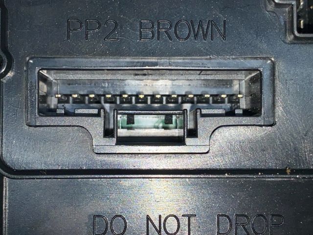 bontott RENAULT LAGUNA III Biztosítéktábla Utastér