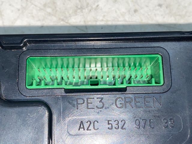 bontott RENAULT LAGUNA III Biztosítéktábla Utastér