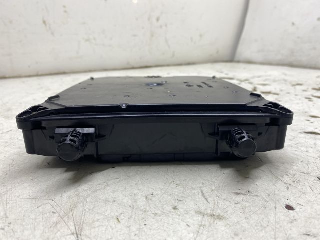 bontott RENAULT LAGUNA III Biztosítéktábla Utastér