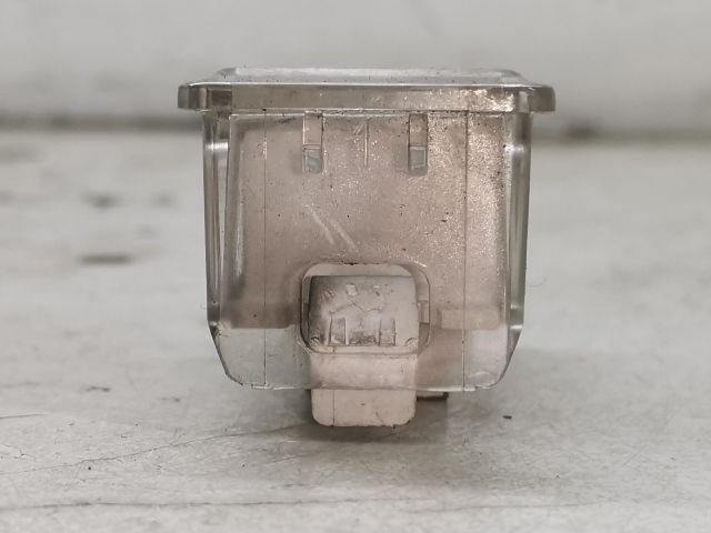 bontott RENAULT LAGUNA III Csomagtér Világítás