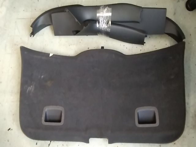 bontott RENAULT LAGUNA III Csomagtérajtó Burkolat (Részeivel)