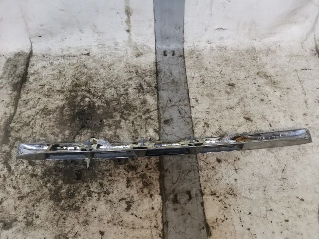 bontott RENAULT LAGUNA III Csomagtérajtó Díszléc