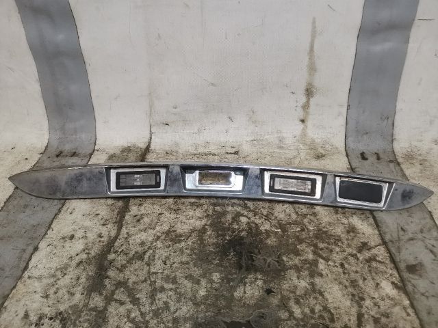 bontott RENAULT LAGUNA III Csomagtérajtó Díszléc