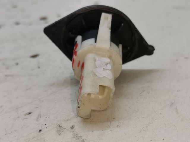 bontott RENAULT LAGUNA III Csomagtérajtó Kapcsoló