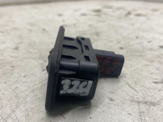 bontott RENAULT LAGUNA III Csomagtérajtó Kilincs