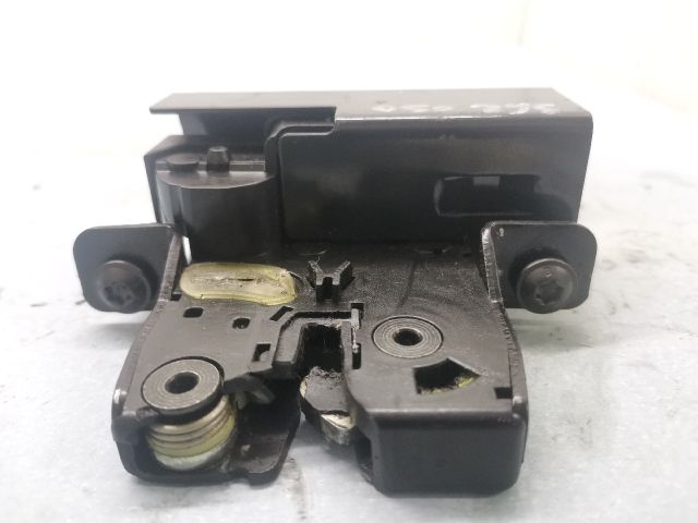 bontott RENAULT LAGUNA III Csomagtérajtó Zárszerkezet