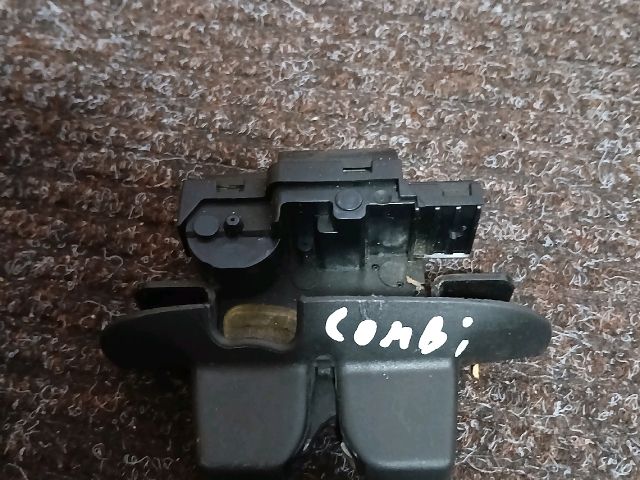 bontott RENAULT LAGUNA III Csomagtérajtó Zárszerkezet