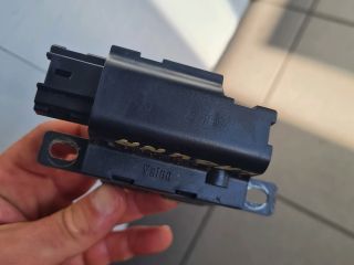 bontott RENAULT LAGUNA III Csomagtérajtó Zárszerkezet