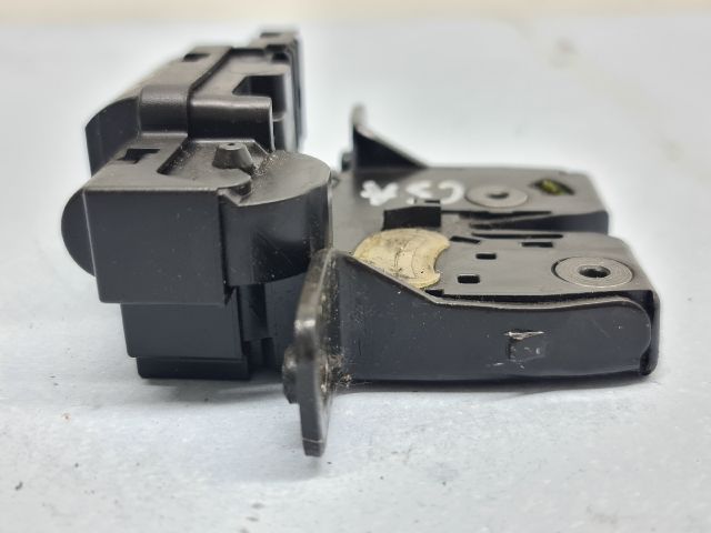 bontott RENAULT LAGUNA III Csomagtérajtó Zárszerkezet