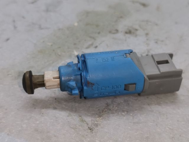 bontott RENAULT LAGUNA III Fék Pedál Kapcsoló