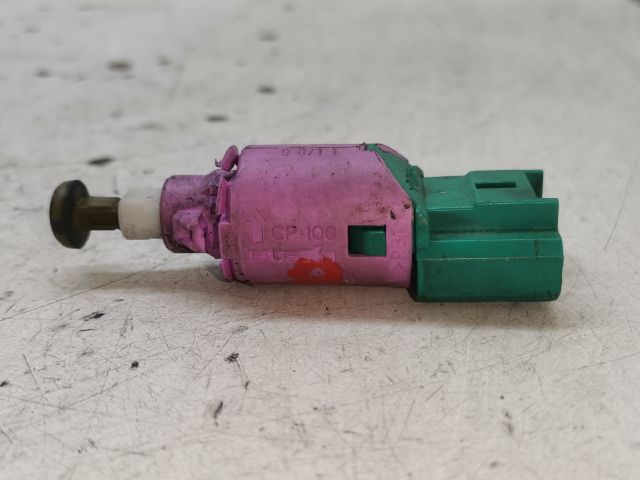 bontott RENAULT LAGUNA III Fék Pedál Kapcsoló