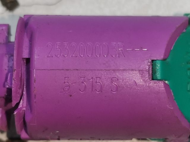 bontott RENAULT LAGUNA III Fék Pedál Kapcsoló