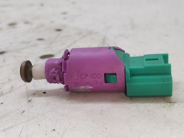 bontott RENAULT LAGUNA III Fék Pedál Kapcsoló