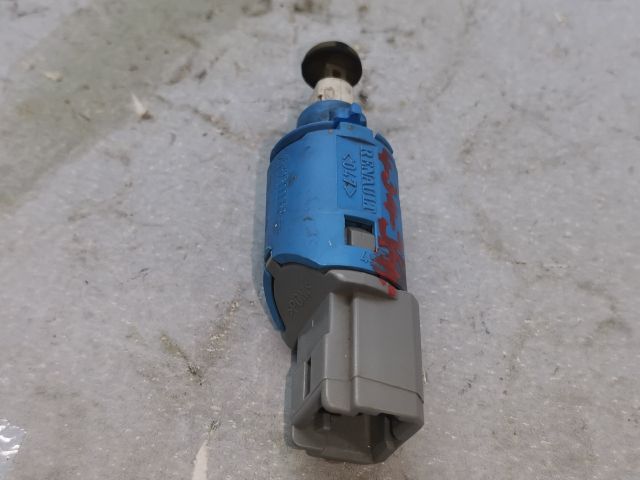 bontott RENAULT LAGUNA III Fék Pedál Kapcsoló
