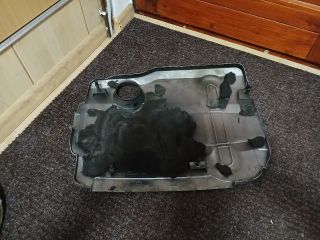 bontott RENAULT LAGUNA III Felső Hűtőburkolat