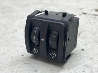 bontott RENAULT LAGUNA III Fényszórómagasság Állító Kapcsoló