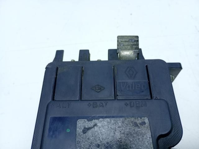 bontott RENAULT LAGUNA III Feszültségszabályzó