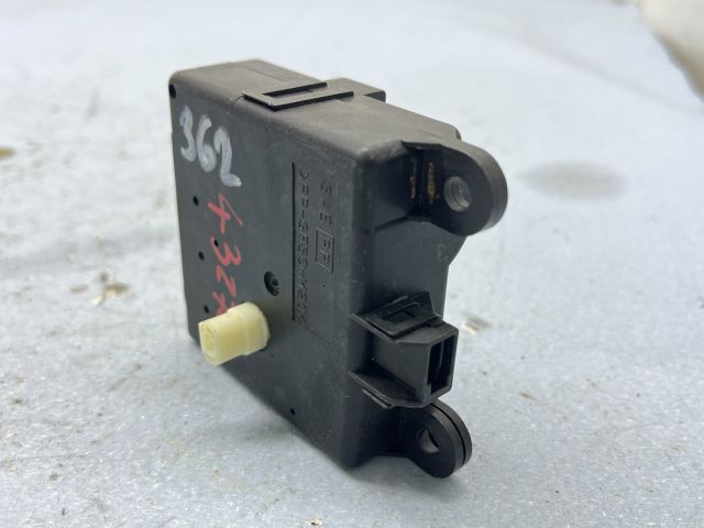 bontott RENAULT LAGUNA III Fűtés Állító Motor