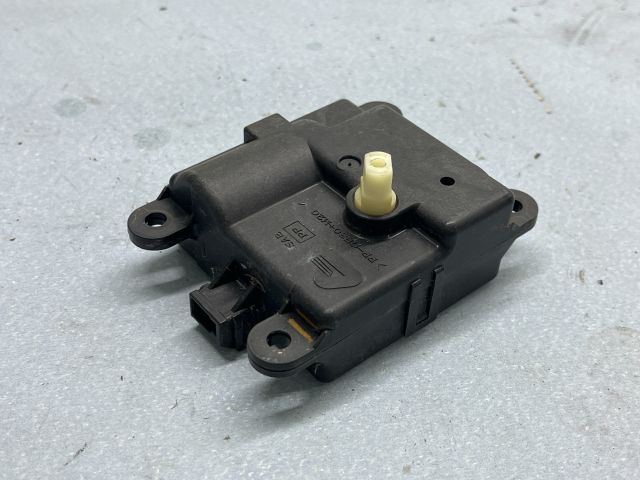 bontott RENAULT LAGUNA III Fűtés Állító Motor