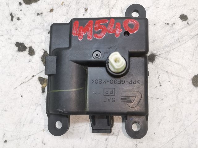 bontott RENAULT LAGUNA III Fűtés Állító Motor