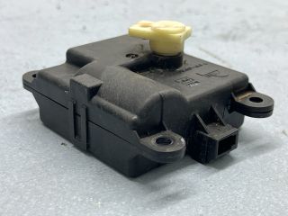 bontott RENAULT LAGUNA III Fűtés Állító Motor