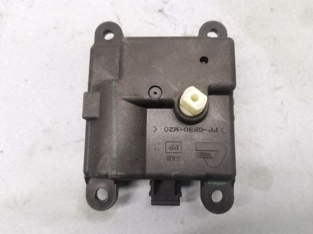 bontott RENAULT LAGUNA III Fűtés Állító Motor