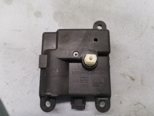 bontott RENAULT LAGUNA III Fűtés Állító Motor