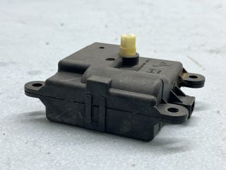 bontott RENAULT LAGUNA III Fűtés Állító Motor