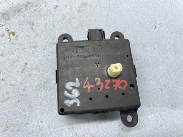 bontott RENAULT LAGUNA III Fűtés Állító Motor