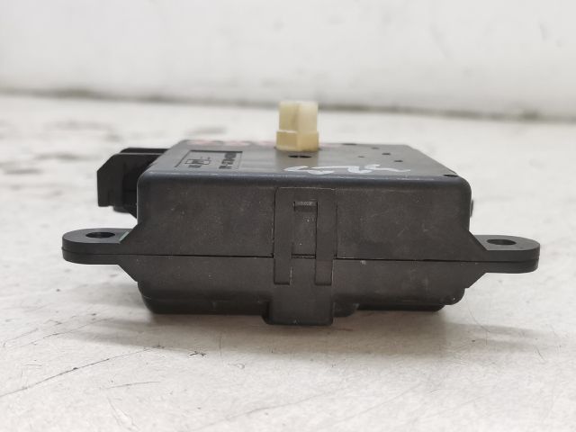 bontott RENAULT LAGUNA III Fűtés Állító Motor