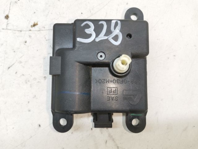 bontott RENAULT LAGUNA III Fűtés Állító Motor