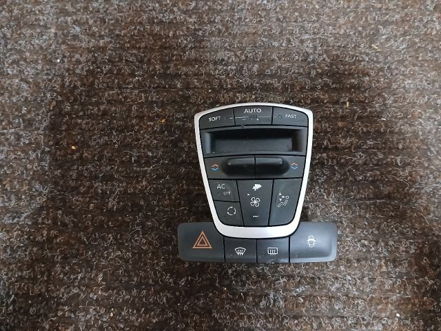 bontott RENAULT LAGUNA III Fűtéskapcsoló (digit klímás)