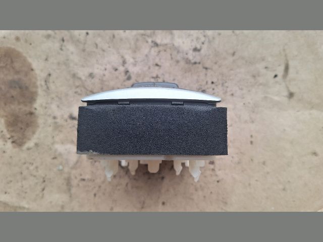 bontott RENAULT LAGUNA III Fűtéskapcsoló (digit klímás)