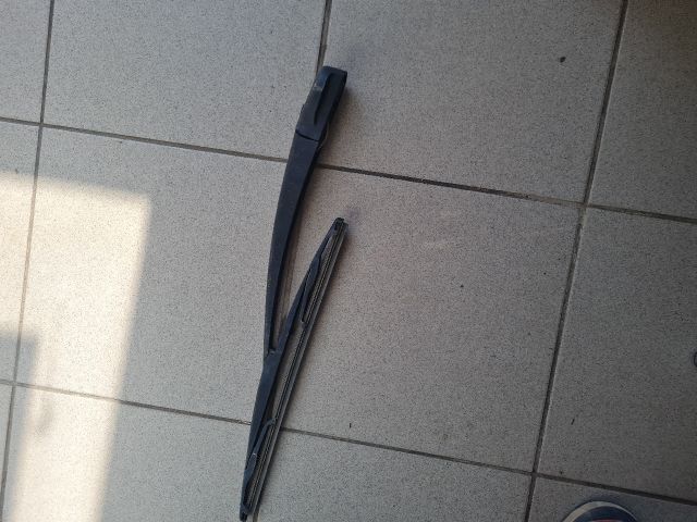 bontott RENAULT LAGUNA III Hátsó Ablaktörlő Kar