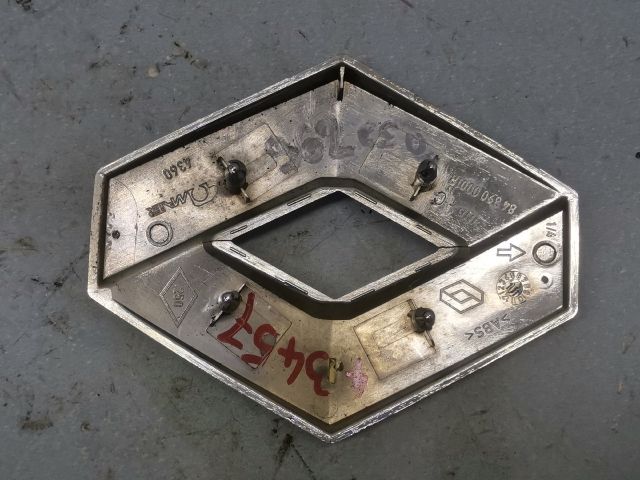 bontott RENAULT LAGUNA III Hátsó Embléma