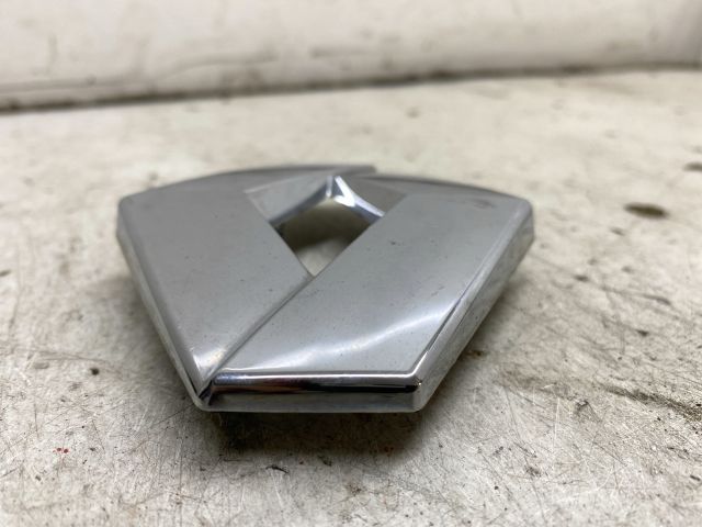 bontott RENAULT LAGUNA III Hátsó Embléma