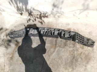 bontott RENAULT LAGUNA III Hátsó középső Lökhárító Tartó (Műanyag)