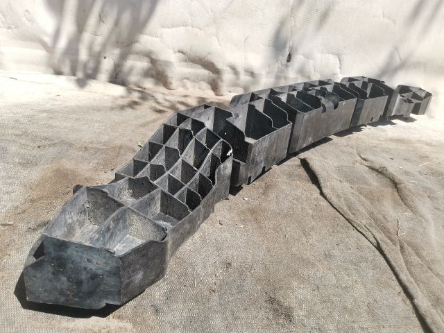 bontott RENAULT LAGUNA III Hátsó középső Lökhárító Tartó (Műanyag)