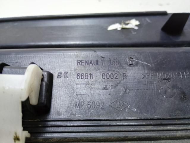 bontott RENAULT LAGUNA III Hűtőrács