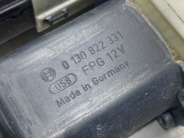 bontott RENAULT LAGUNA III Jobb első Ablakemelő Motor