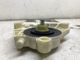 bontott RENAULT LAGUNA III Jobb első Ablakemelő Motor