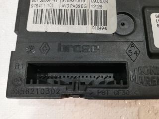 bontott RENAULT LAGUNA III Jobb első Ablakemelő Motor