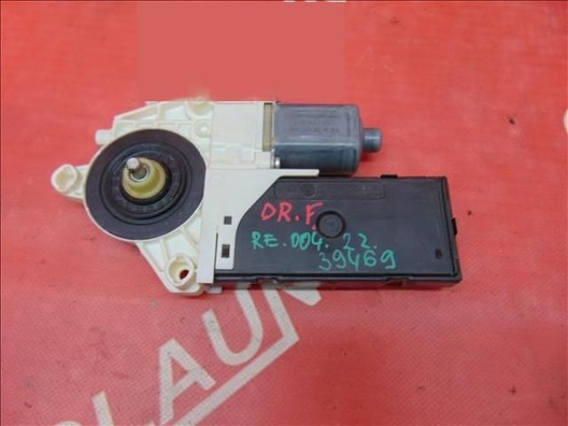 bontott RENAULT LAGUNA III Jobb első Ablakemelő Motor