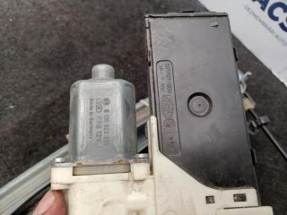 bontott RENAULT LAGUNA III Jobb első Ablakemelő Szerkezet (Elektromos)