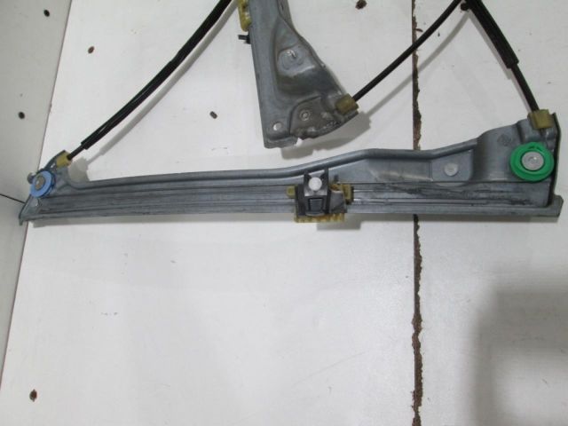 bontott RENAULT LAGUNA III Jobb első Ablakemelő Szerkezet (Elektromos)